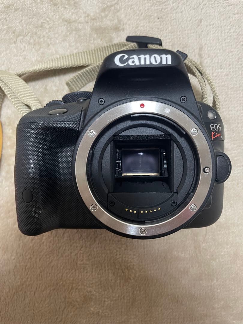 Canon EOS Kiss X7 デジタル一眼レフカメラ　ダブルズームキット