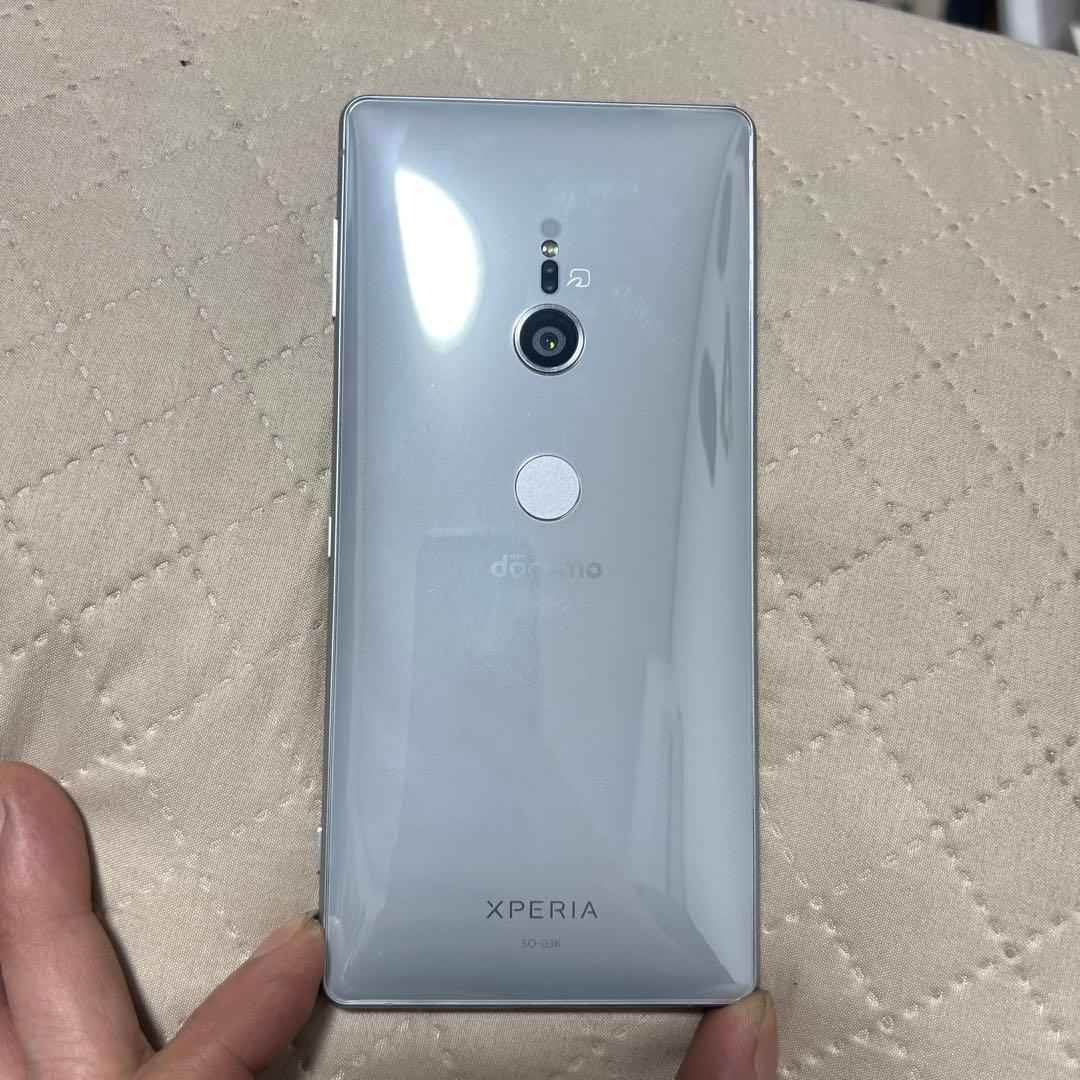 SONY Xperia SO-03K シルバー docomo 本体