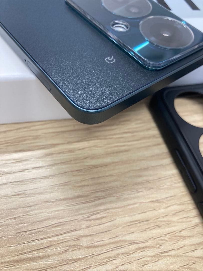 【美品】OPPO Reno11 A ダークグリーン 本体　動作確認済み　ケース付