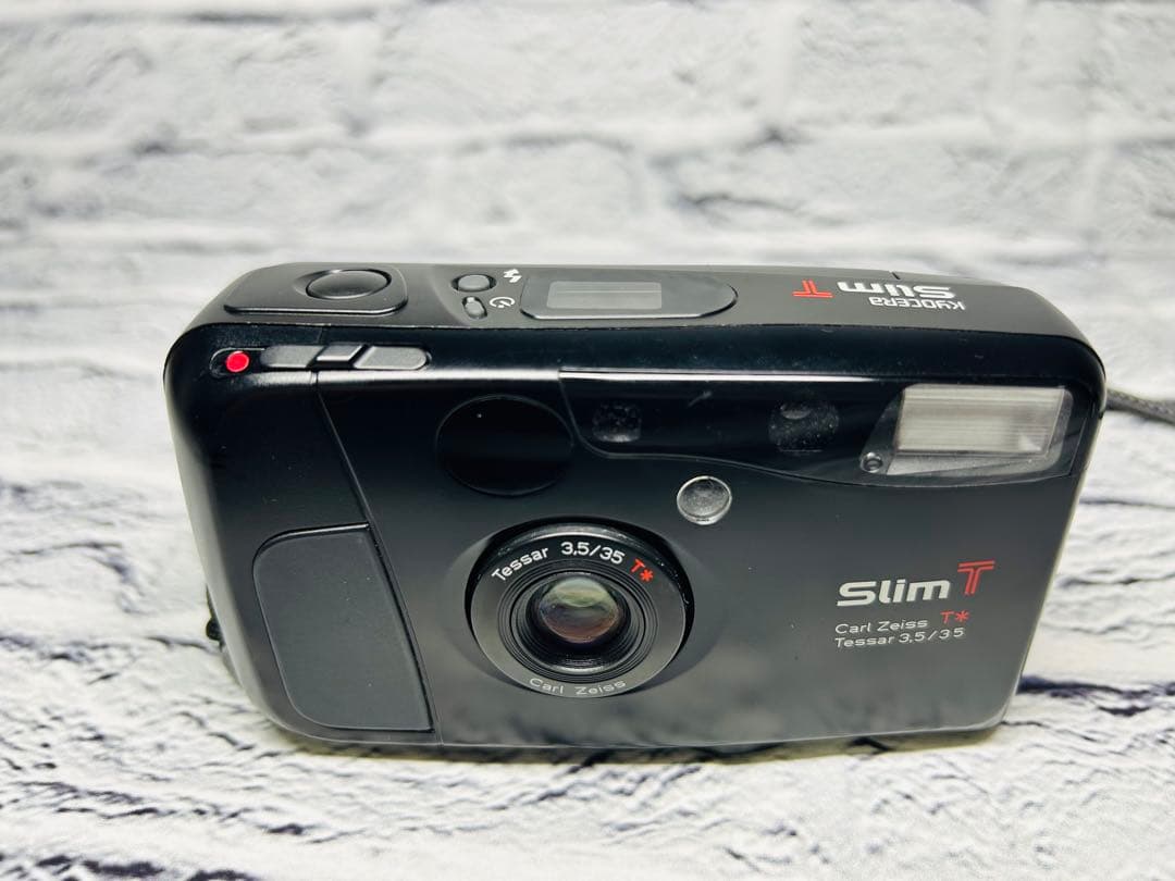 KYOCERA キョーセラ Slim T Carl Zeiss コンパクト