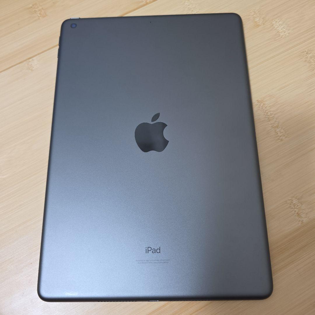 【第9世代】Apple iPad 10.2インチ スペースグレー 本体