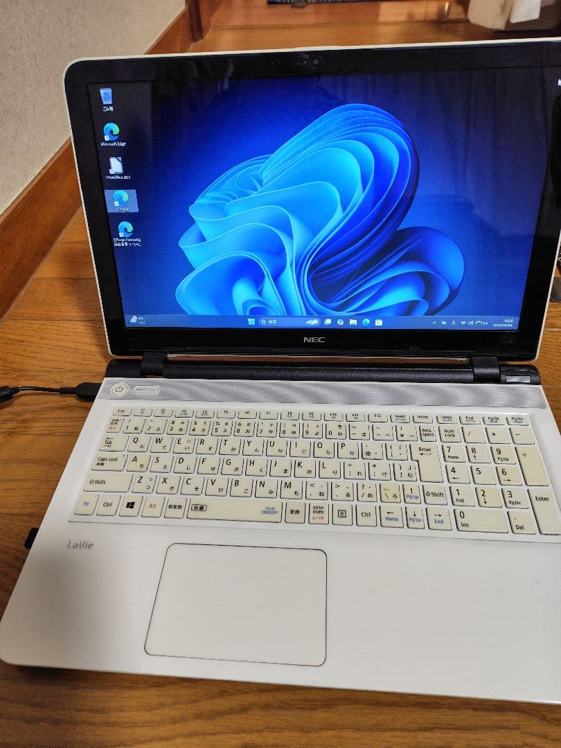 NEC ノートパソコン LaVie