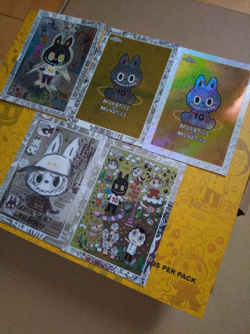 Topps Chrome Labubu 1BOX （開封済）
