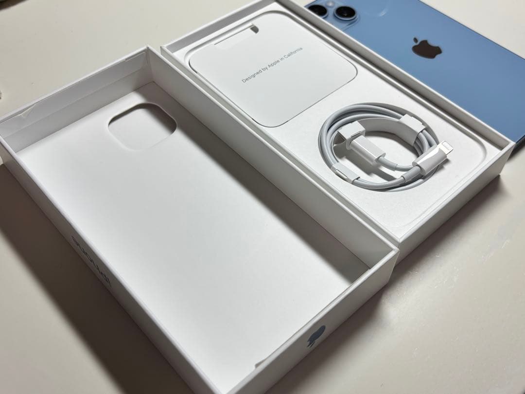 【極美品】iPhone 14 Plus 256GB・ブルー（SIMフリー）