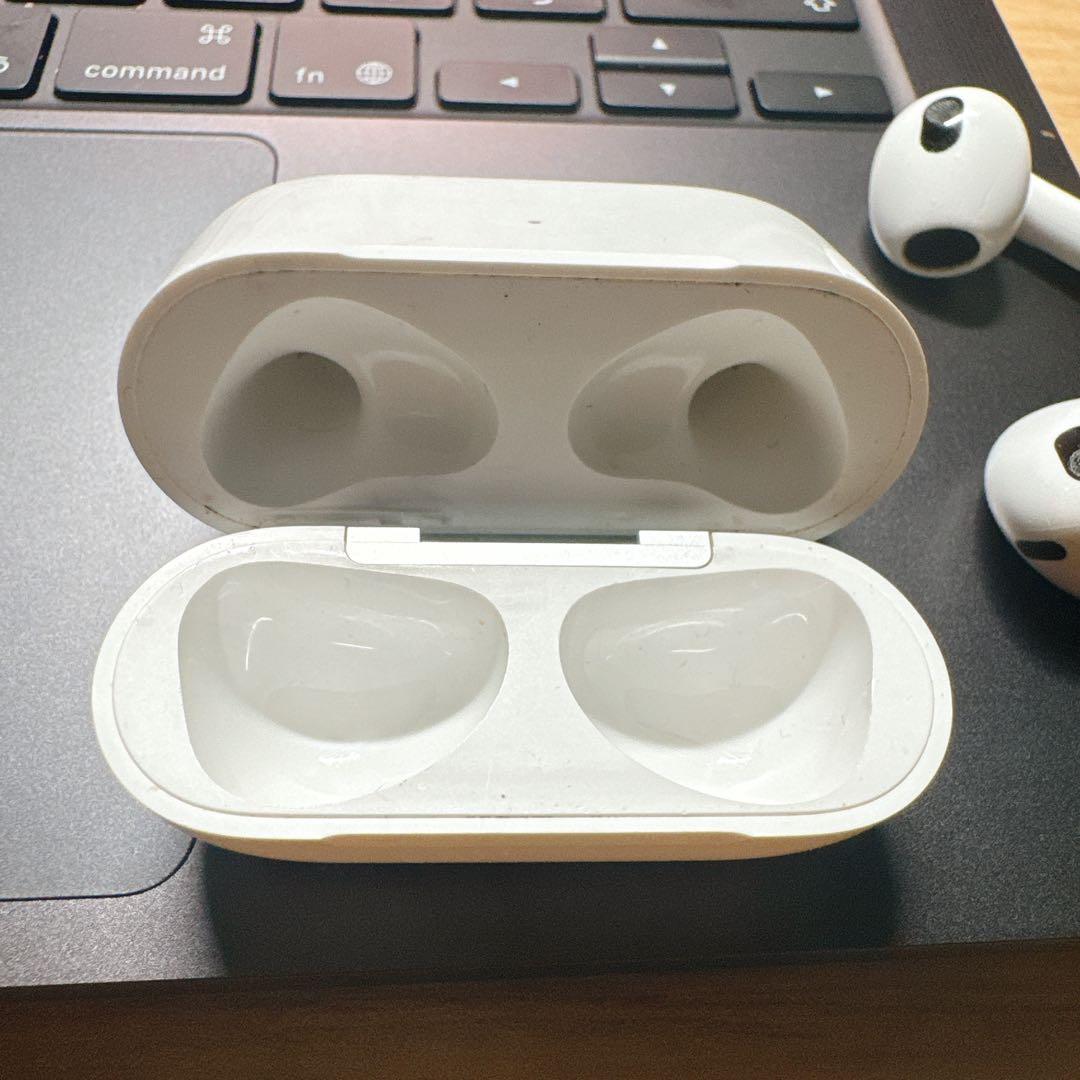 APPLE MPNY3J/A WHITE 第3世代