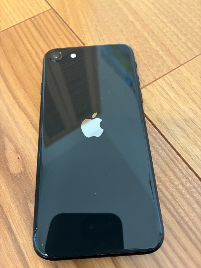 Apple iPhone SE (第2世代) ブラック 本体のみ