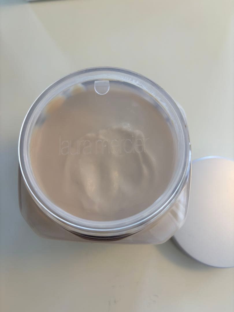 残量9割超　laura mercier アンバー バニラ スフレ ボディクリーム