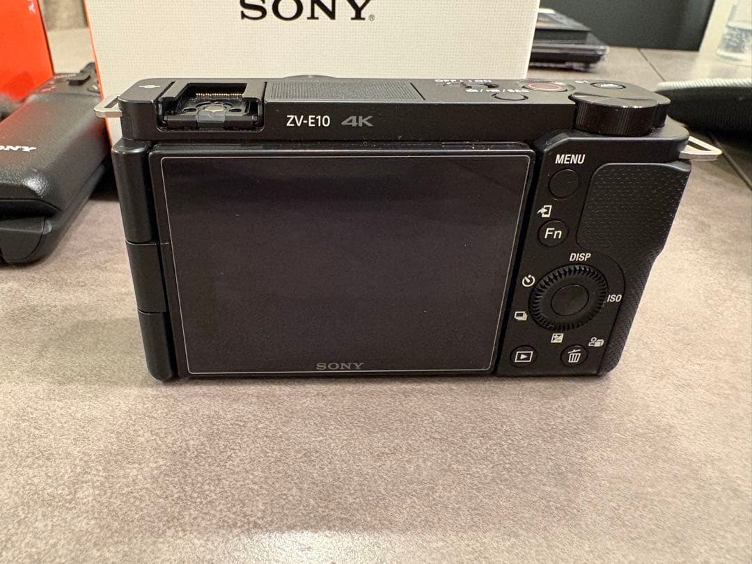 【美品】5年保証付き SONY ZV-E10 ミラーレスカメラ 4K