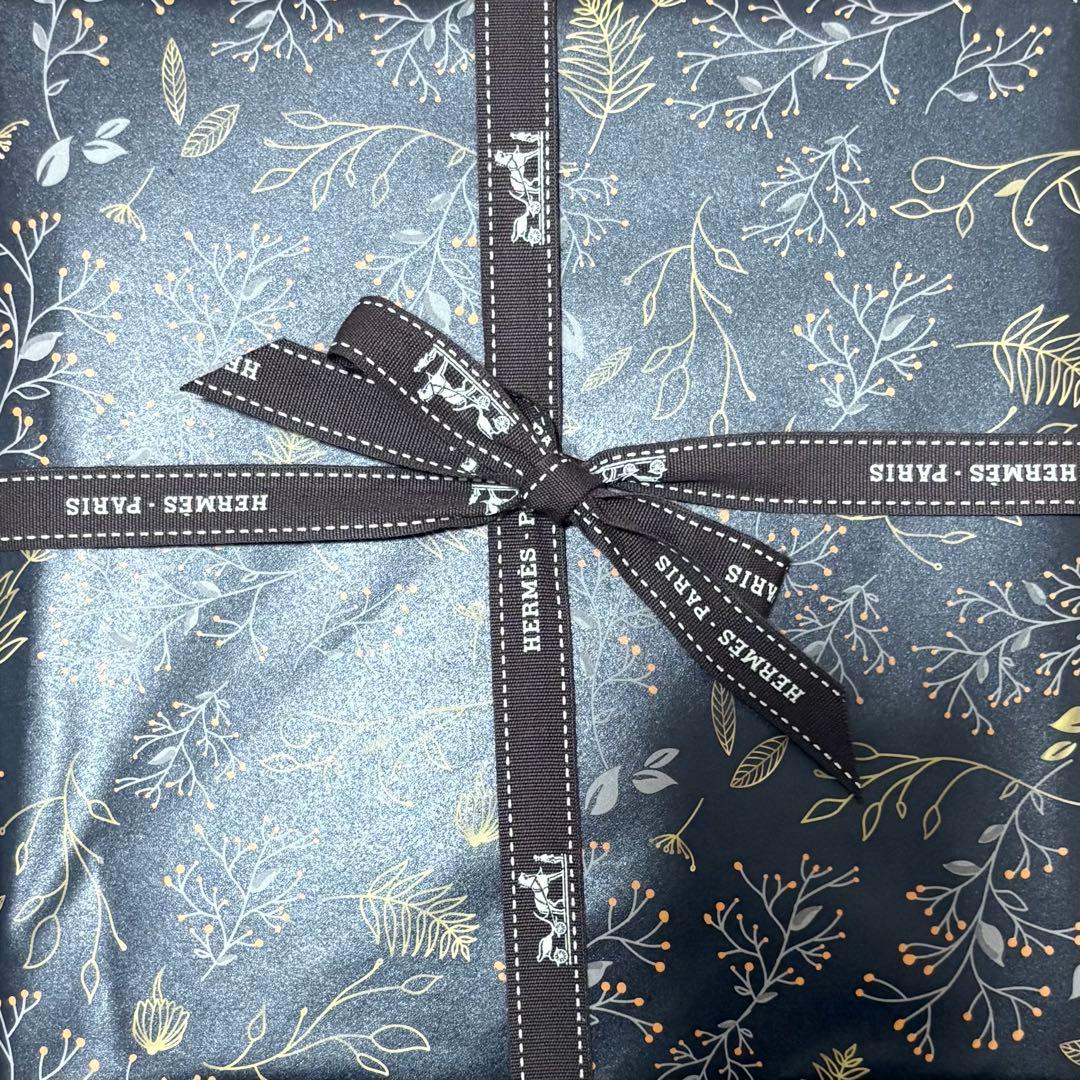 オレンジ色のタオルハンカチ H刺繍付き 4/2まで販売 美品