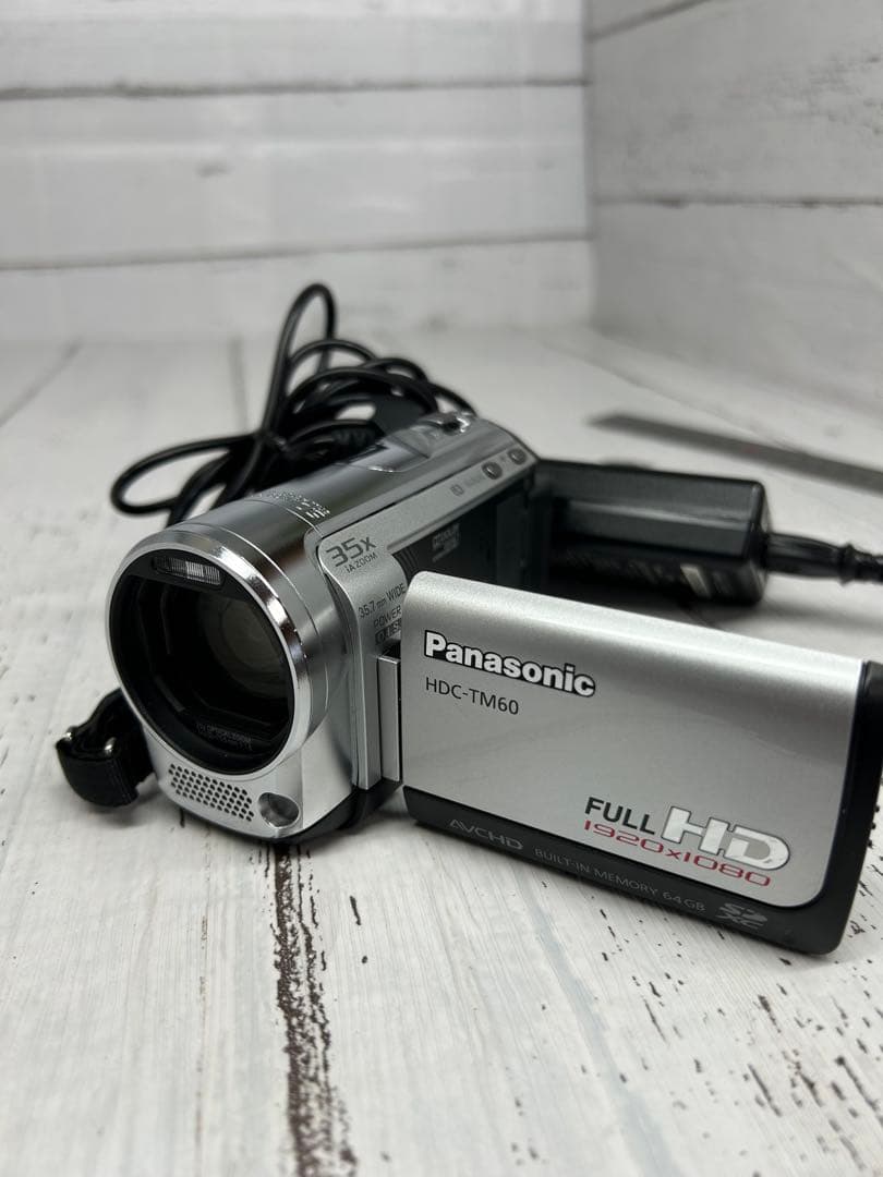 送料込み⭐︎Panasonic【HDC-TM50 ビデオカメラ 2010年製】