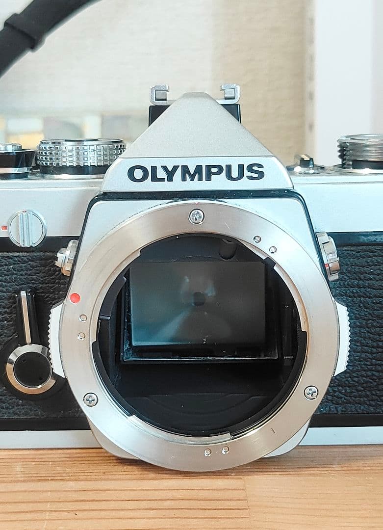 OLYMPUS OM-1 一眼レフカメラとレンズ