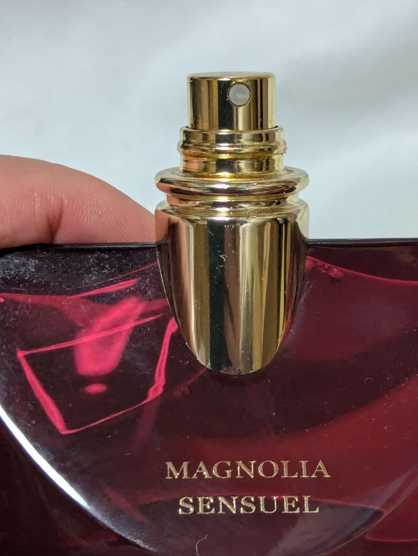 ブルガリスプレンディダマグノリアセンシュアルオードパルファム50ml