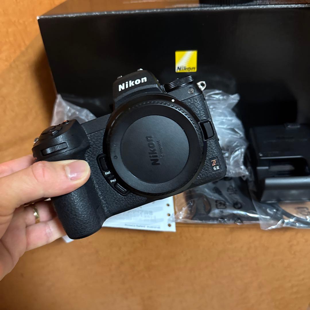(美品)Nikon Z 6iiミラーレス一眼カメラ 24-70mmレンズ付き