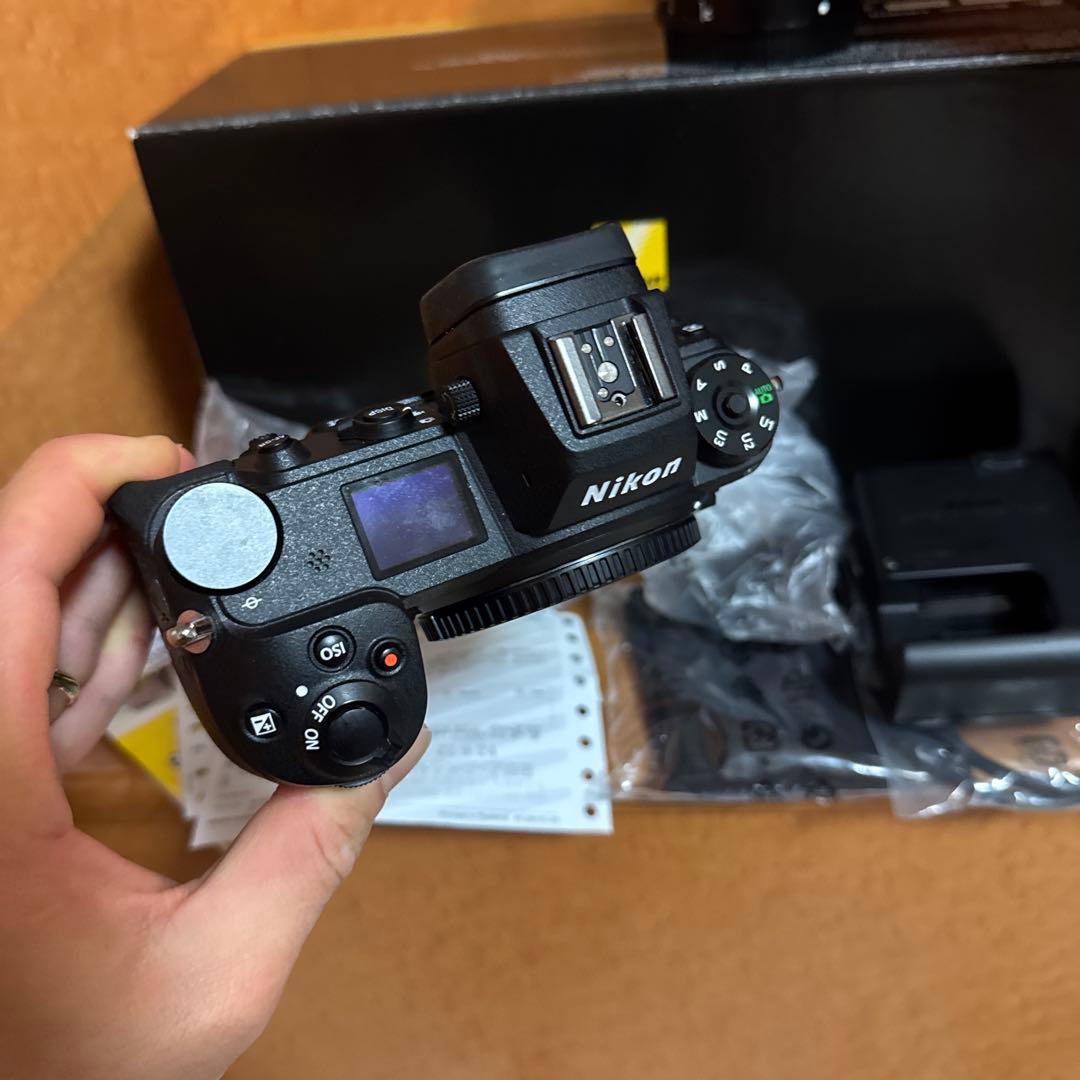 (美品)Nikon Z 6iiミラーレス一眼カメラ 24-70mmレンズ付き