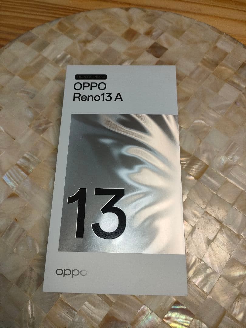 【美品】OPPO　Reno13a 本体　カバー　カメラガラスフィルム施工済