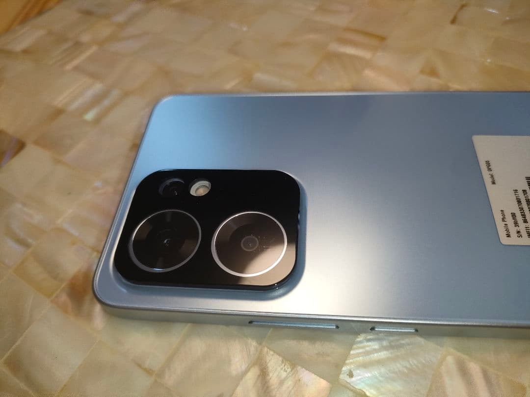 【美品】OPPO　Reno13a 本体　カバー　カメラガラスフィルム施工済
