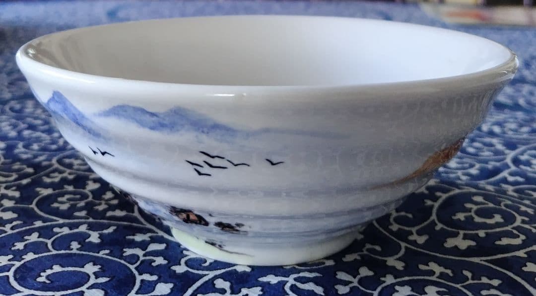 中華陶瓷　茶碗　平茶碗　広口茶碗　山水色絵　手描き　台湾　中国　陶磁器　茶道具