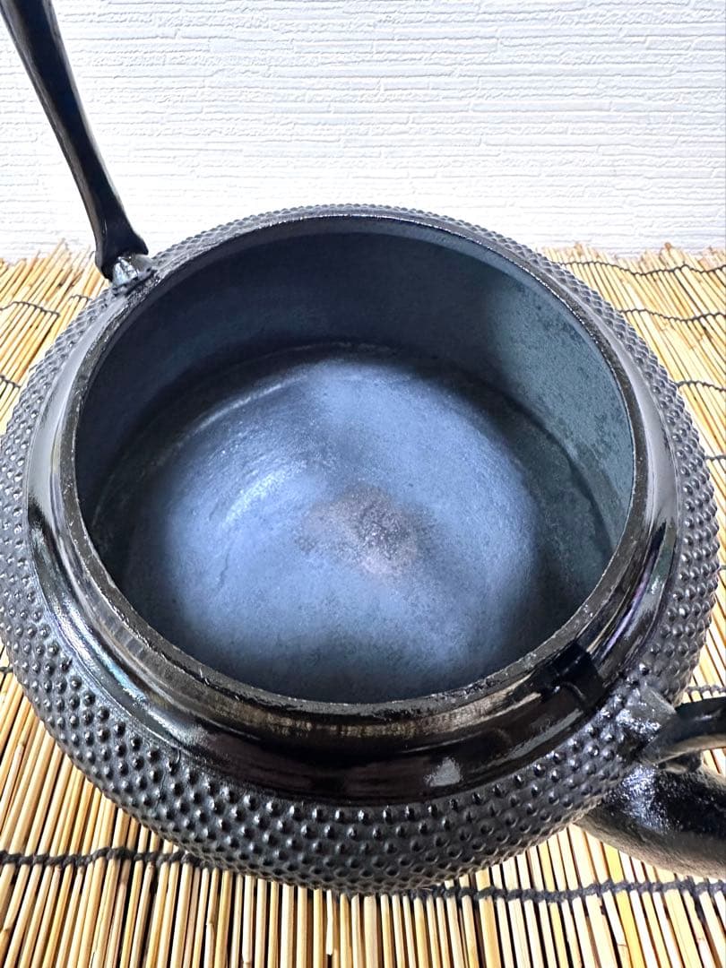 未使用品　南部盛栄堂造　１８型アラレ　鉄瓶　南部鉄瓶　南部鉄器　調理器具
