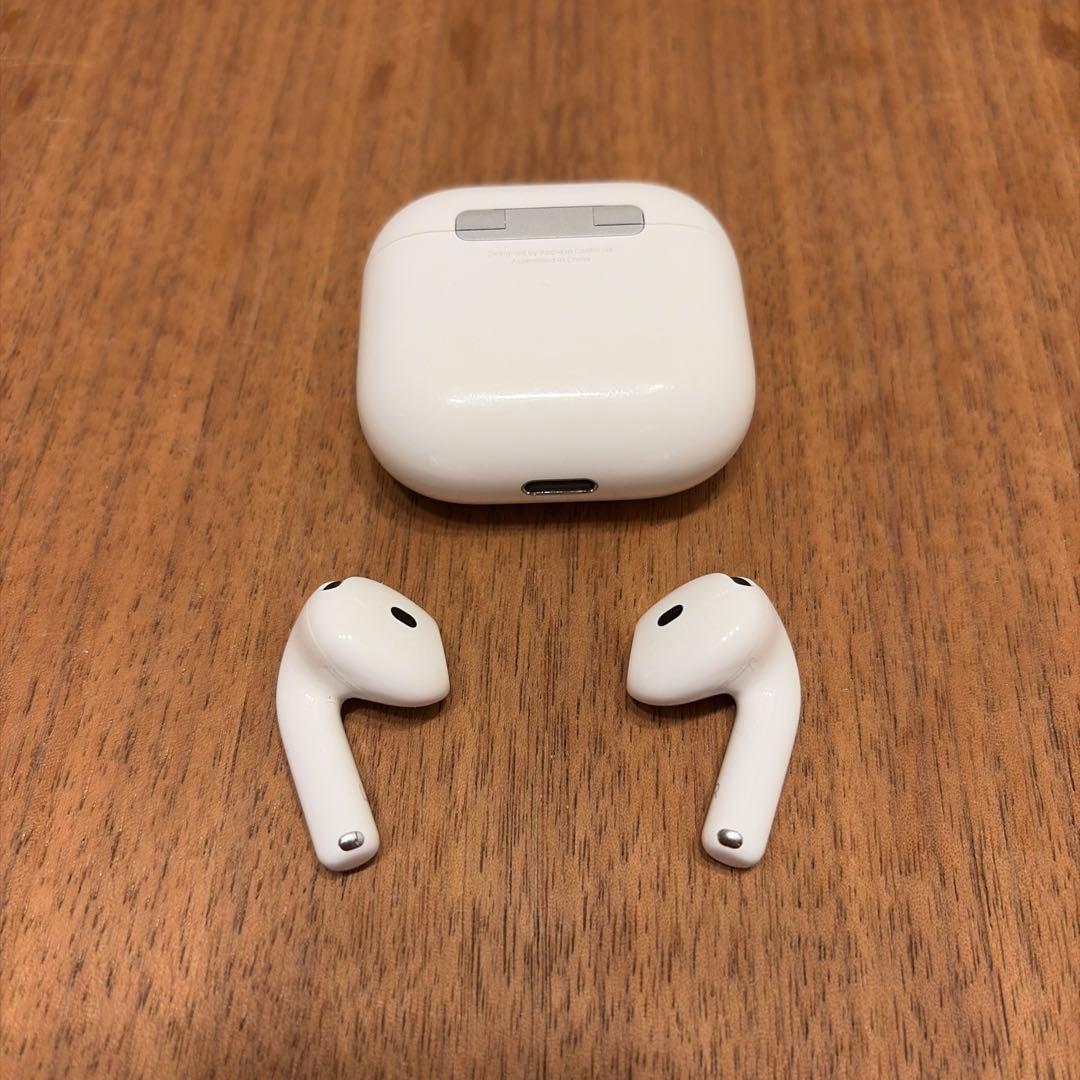 AirPods4 ノイズキャンセリングなし　本体　充電ケースあり　箱無し