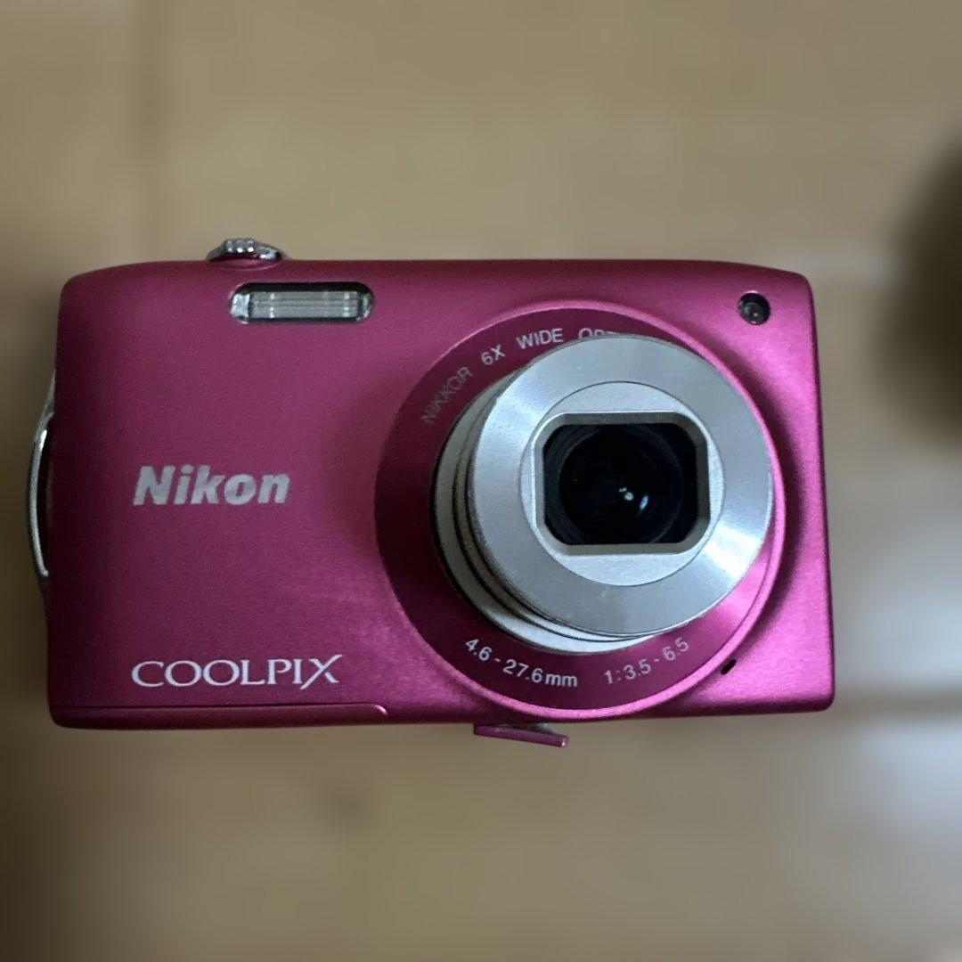 Nikon COOLPIX ピンク カメラ