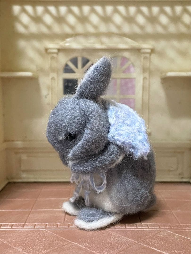 確認用　羊毛フェルト　うさぎ　ティモテ　ブルーオターorライラックオター