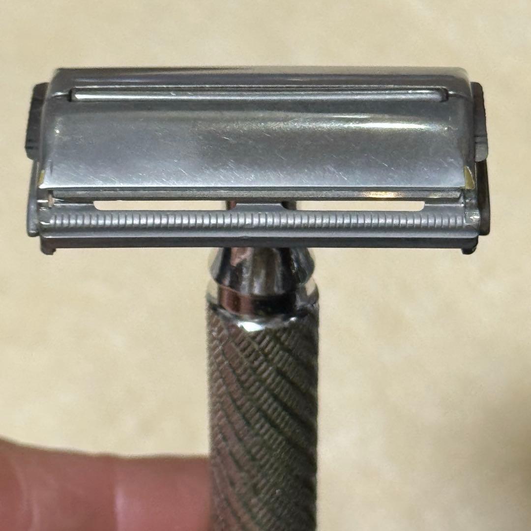 Gillette 安全剃刀 替刃10枚付き