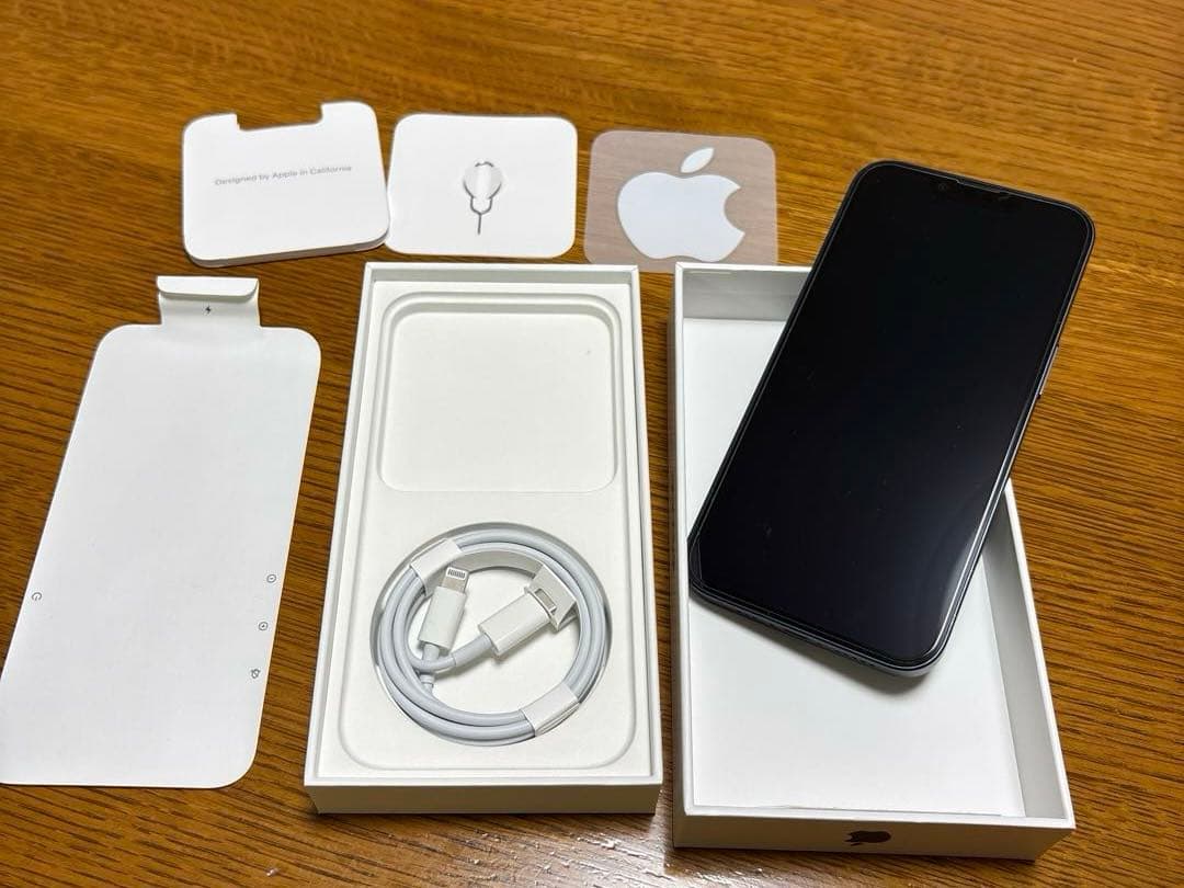Apple iPhone 14 ブラック 本体　バッテリー84%