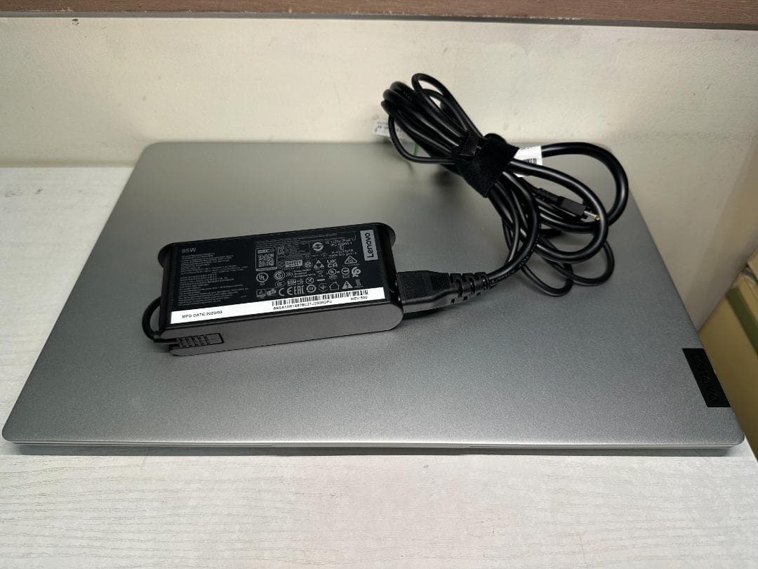 Windowsノート本体 Lenovo IdeaPad Slim 560 Pro R7 16G 512G