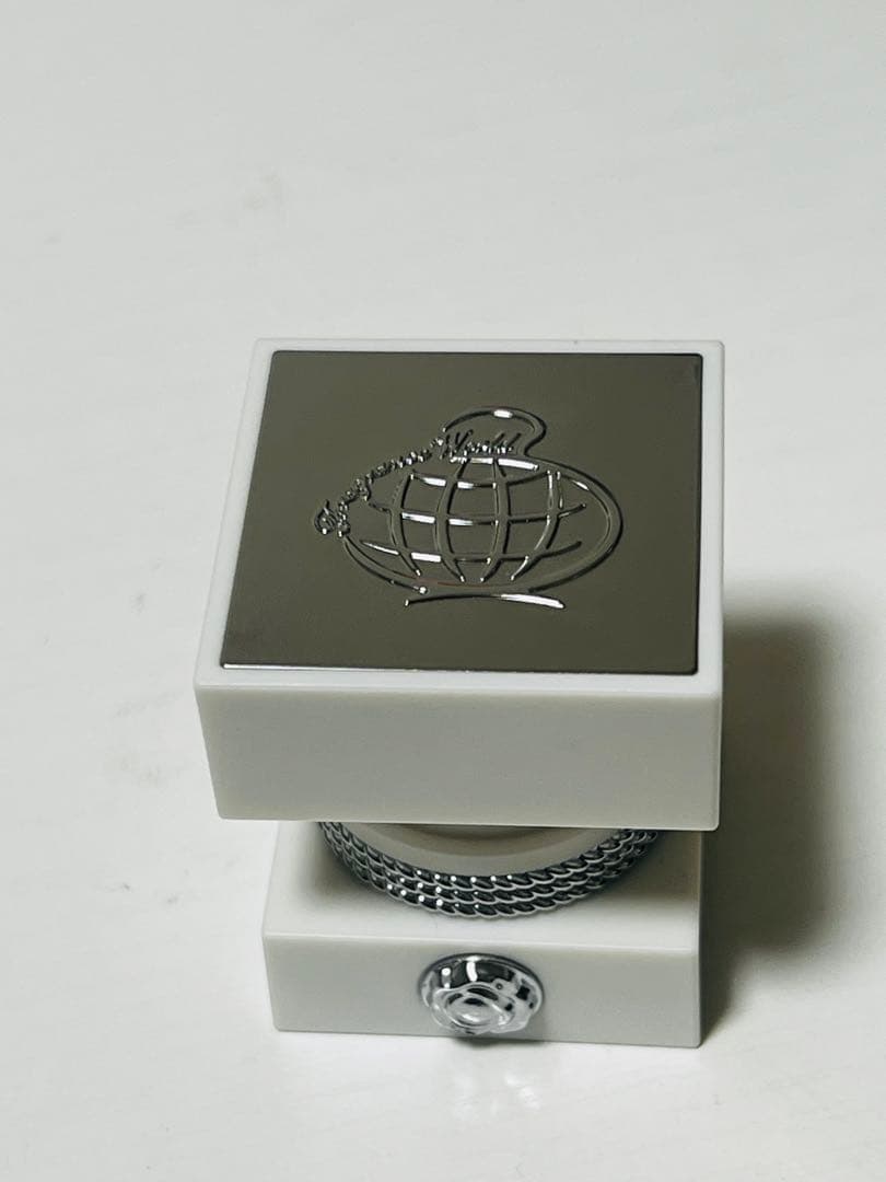 ドバイ香水Varakh Silver 100ml