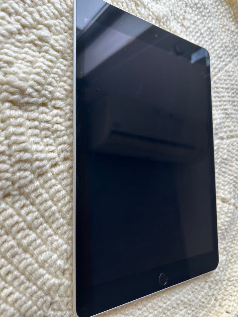 箱付き　iPad第9世代　Wi-Fi＋Cellular 64GB
