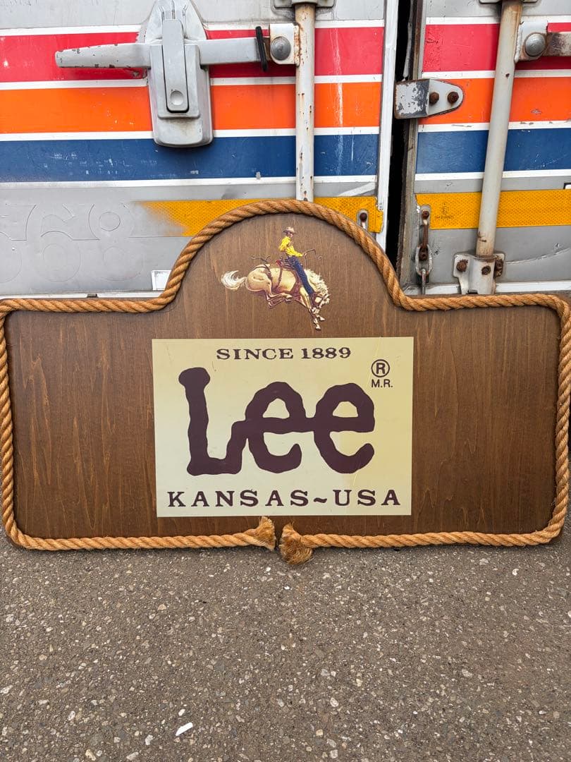 Lee 木製USA