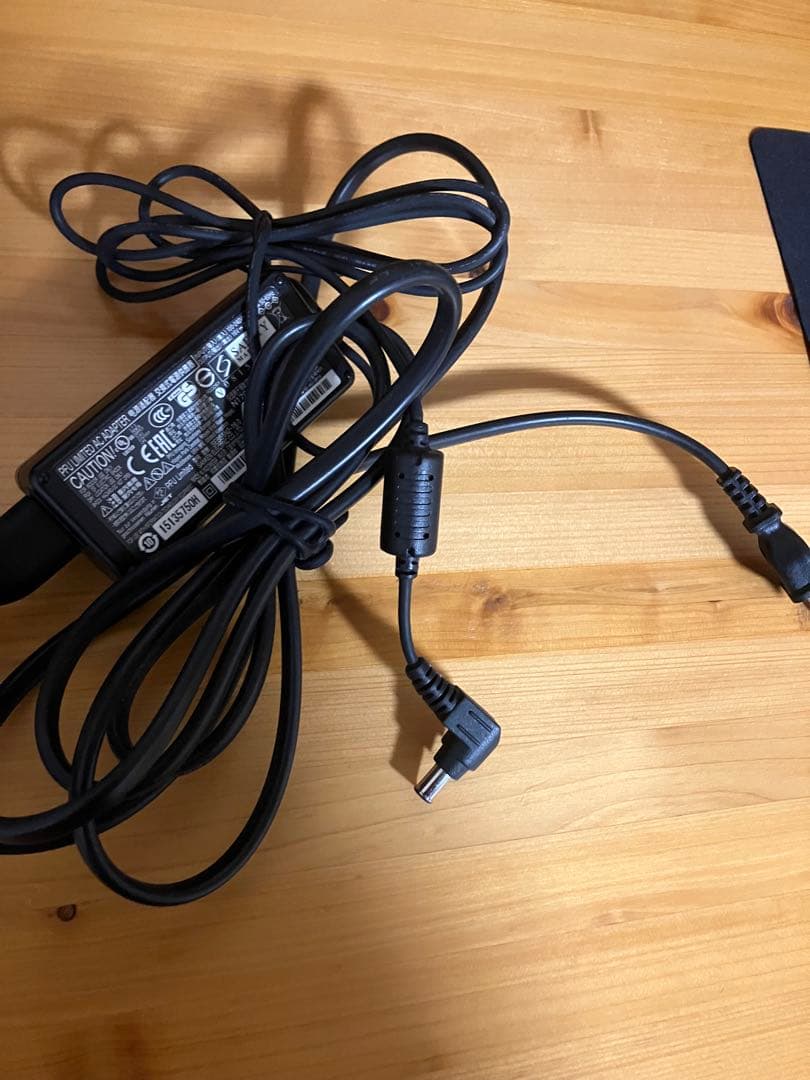 ScanSnap　SV600　A3スキャナ　Win&Mac　ブックプレッサー