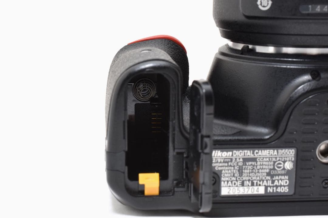 ✨Nikon D5500✨一眼レフ Wi-Fi搭載　ショット数少　動作品✨