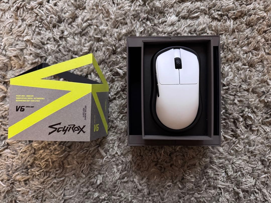 Scyrox V6 無線ゲーミングマウス 本体
