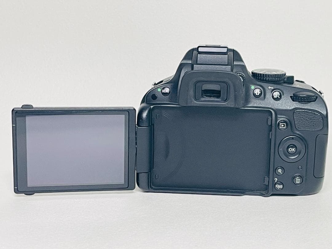 【美品】ニコン Nikon D5100 ボディ デジタル 一眼レフカメラ 動作◎