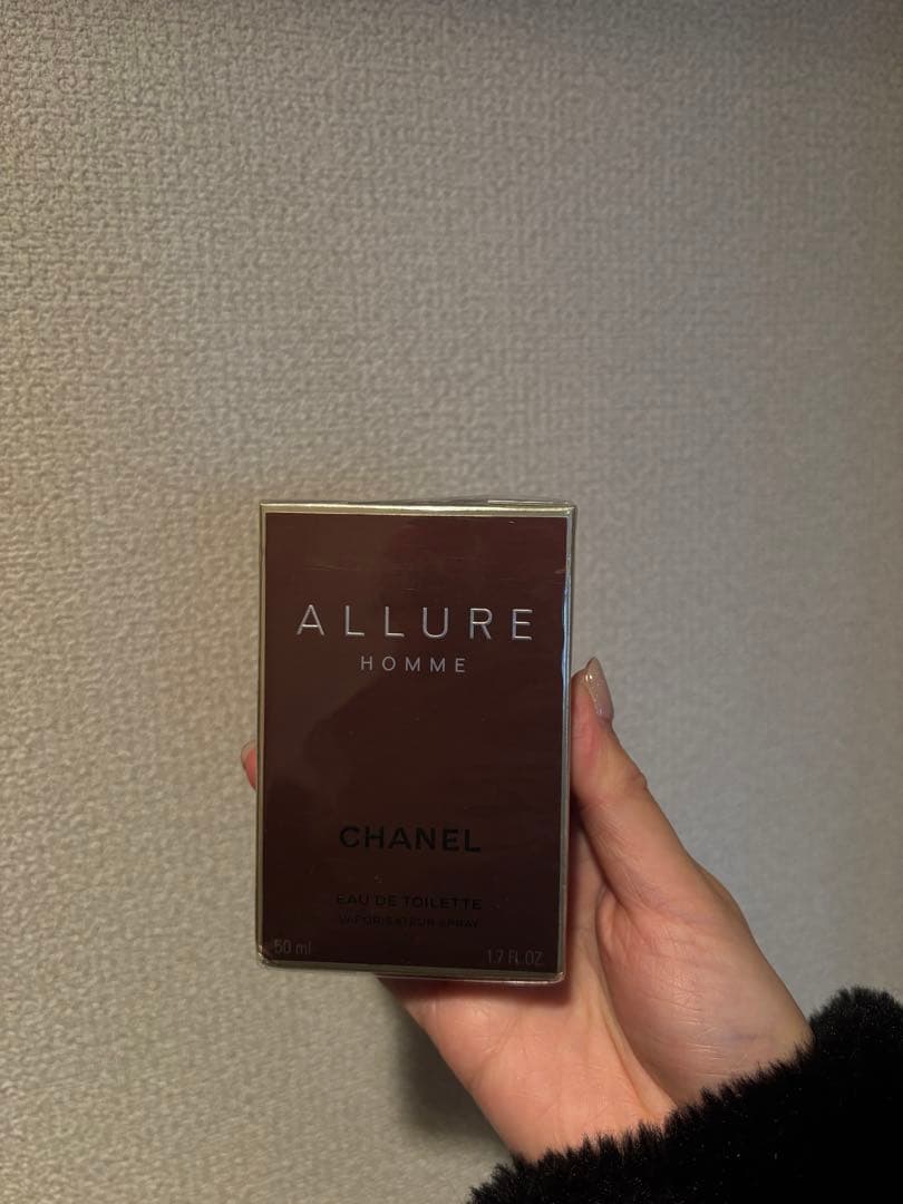 アリュールオム　オードゥ トワレット　50ml