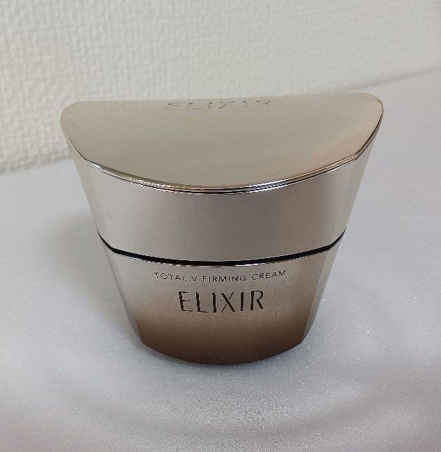 エリクシール ELIXIR トータルVファーミングクリーム