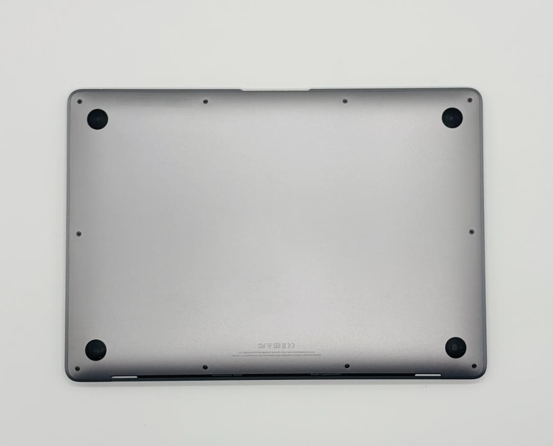 MacBook Air 13インチ (2018)、16GB、256GB