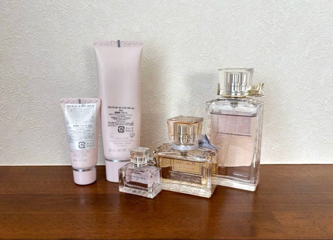 SALE✩.*˚ミスディオール香水×ハンドクリームセット