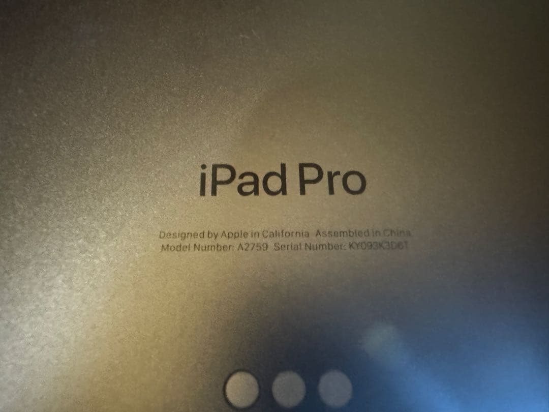 iPad Pro 第4世代　(純正ケースおまけ)