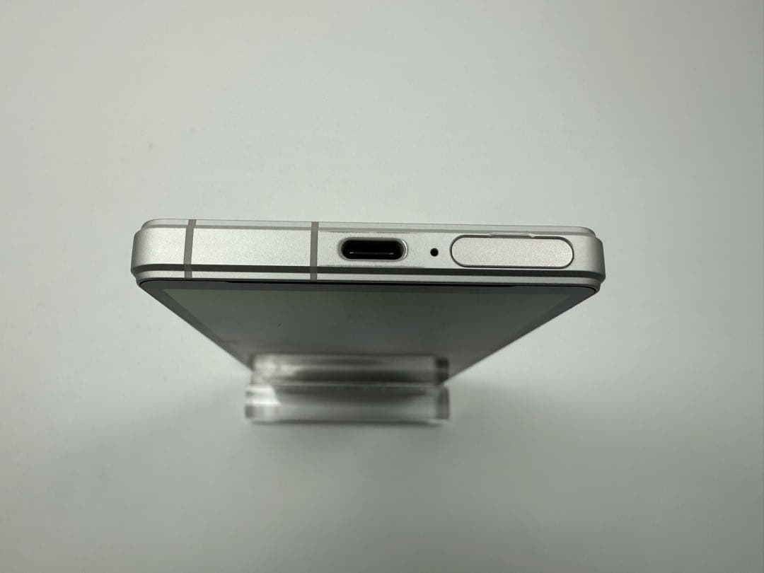 SONY Xperia 5 V docomo シルバー simフリー