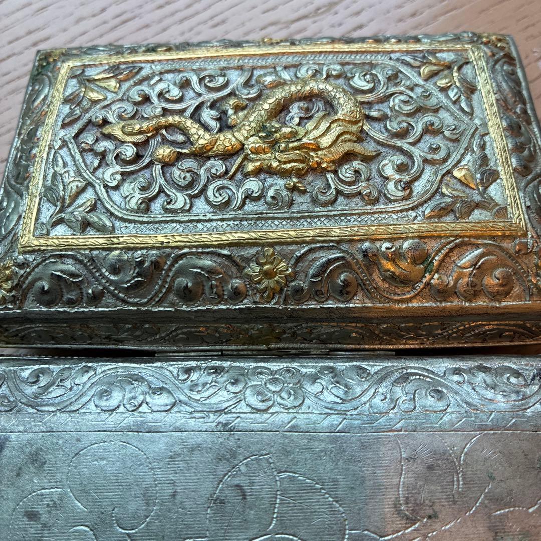 ブータン国王工芸品　小物入