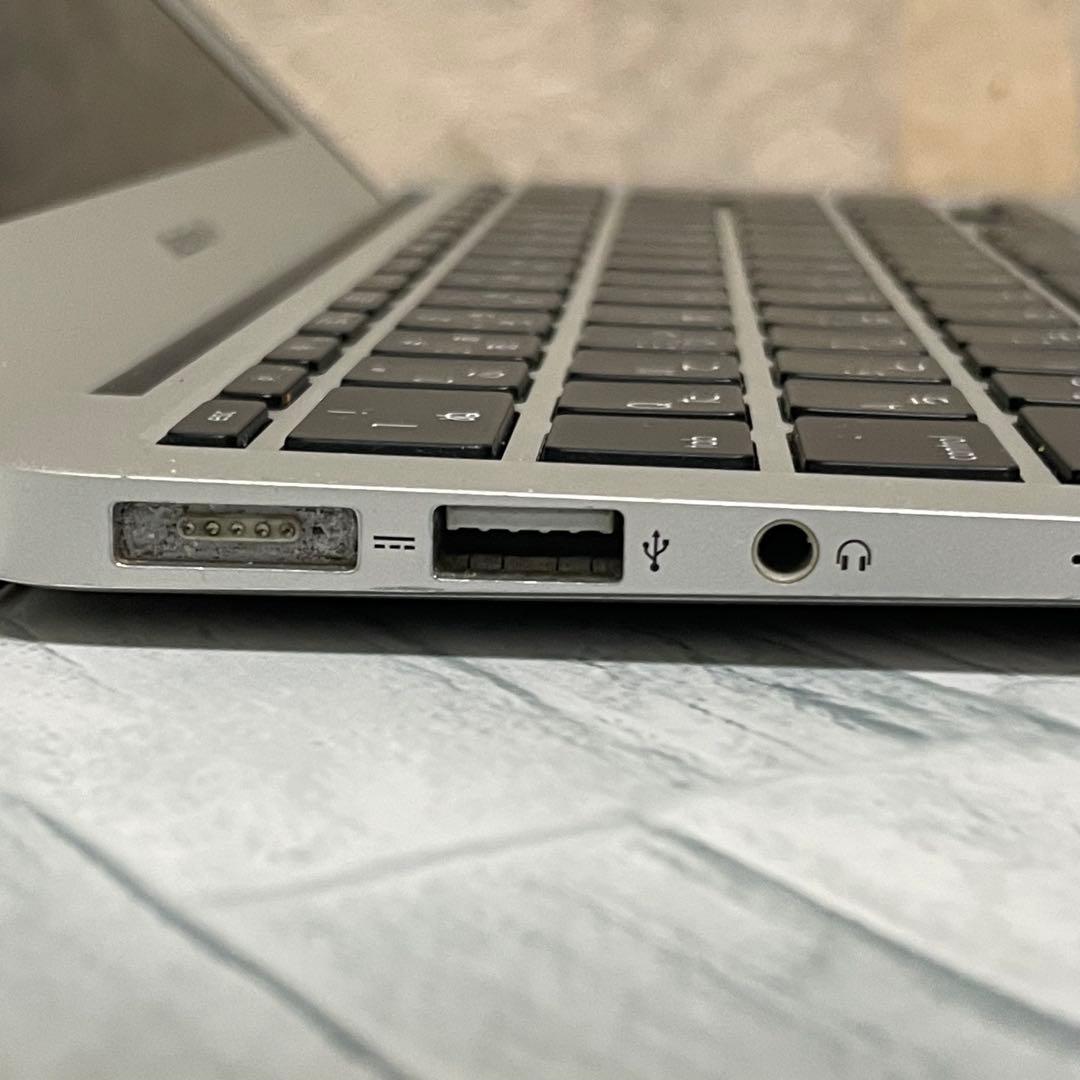 MacBookAir 11インチ　A1465 128GB