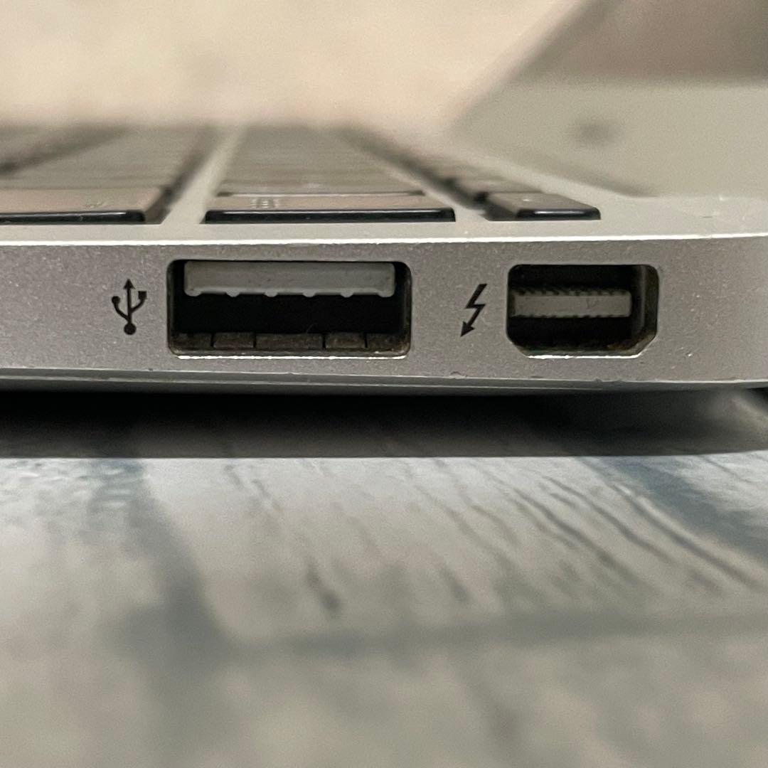 MacBookAir 11インチ　A1465 128GB