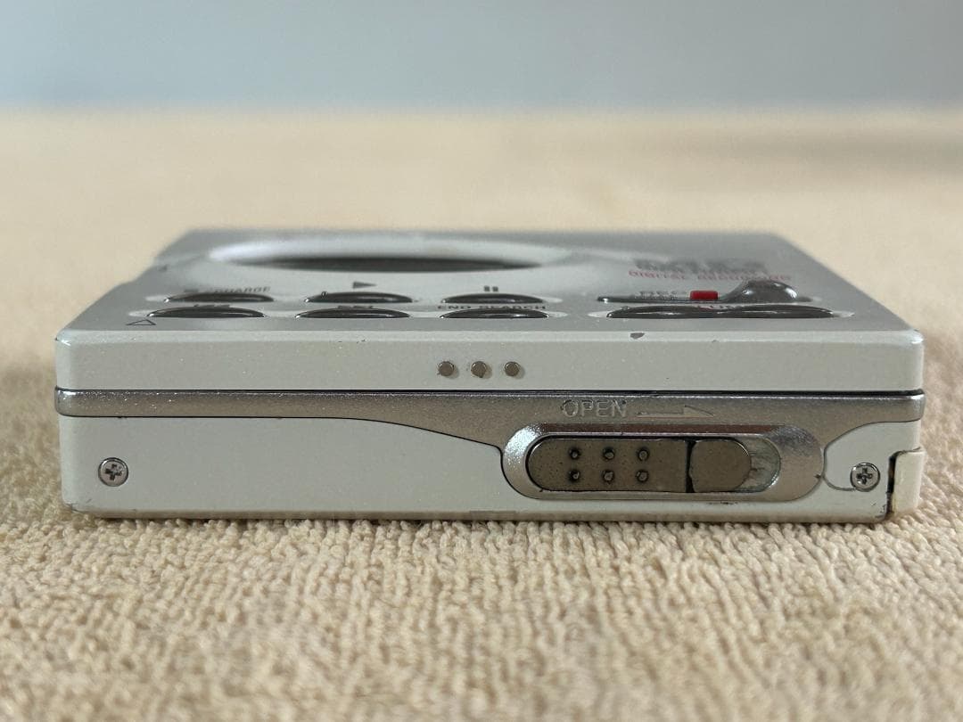 SONY MZ-R91　ポータブルMDレコーダー　中古動作確認済