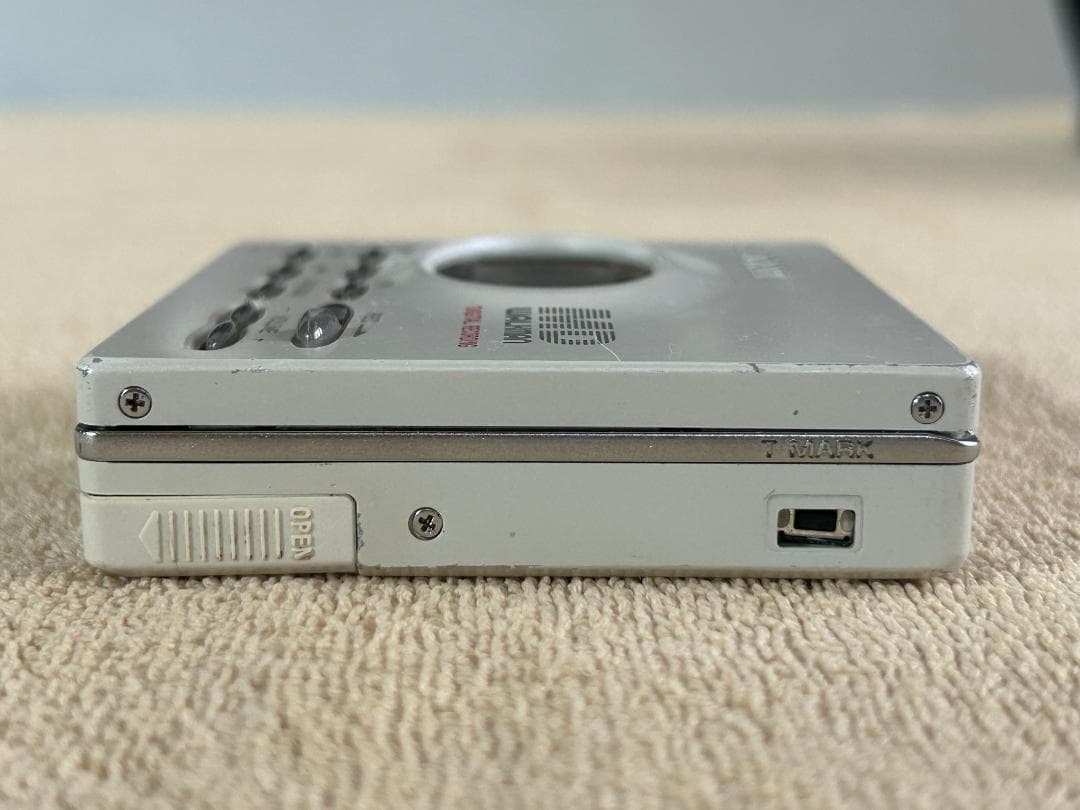 SONY MZ-R91　ポータブルMDレコーダー　中古動作確認済