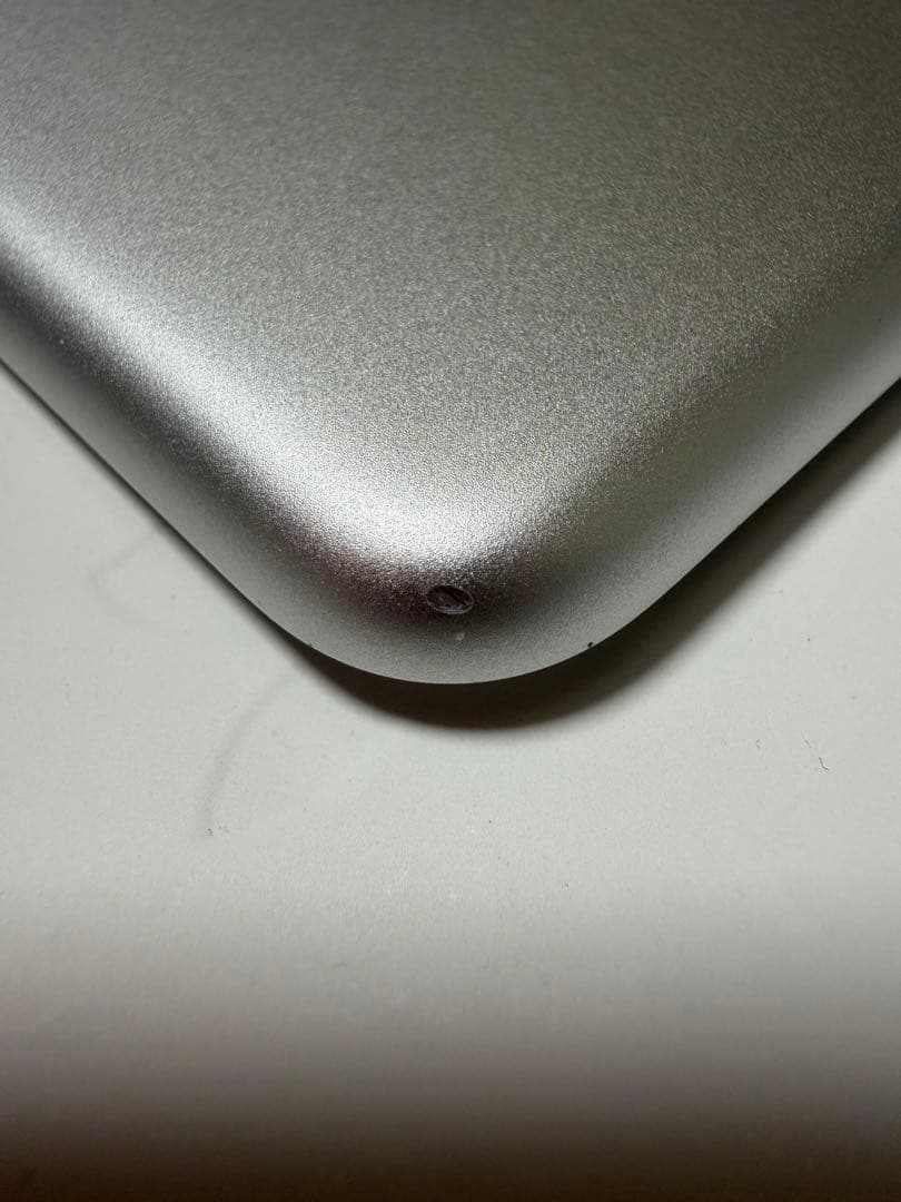 Apple iPad PRO 9.7インチMLMP2J/A Wi-Fi シルバー