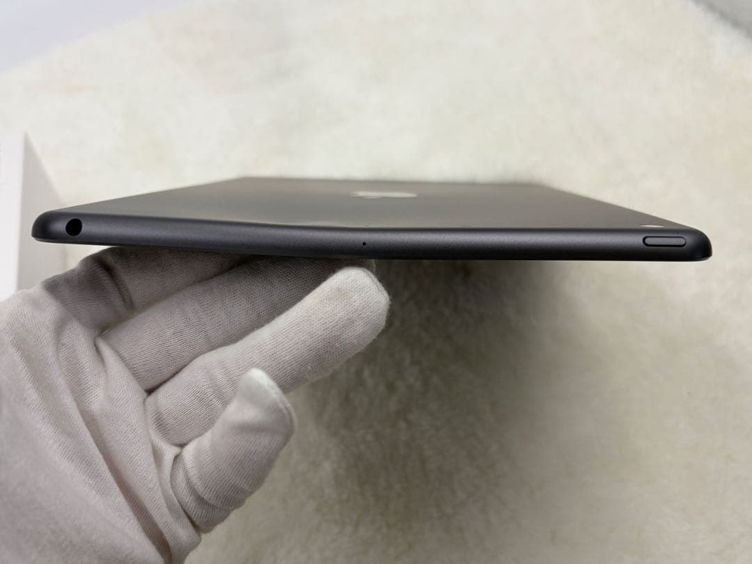 iPad(第9世代)Wi-Fi 64GB スペースグレイ　箱付属品付き