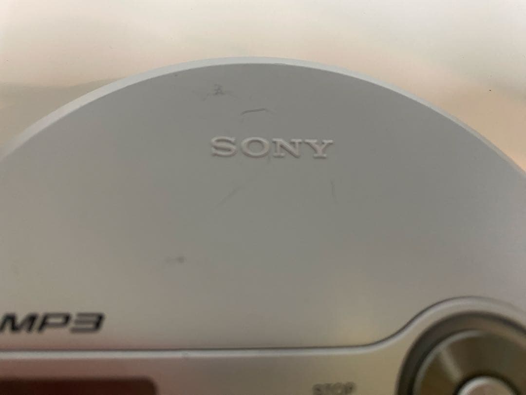 SONY CDウォークマン　D-NE241