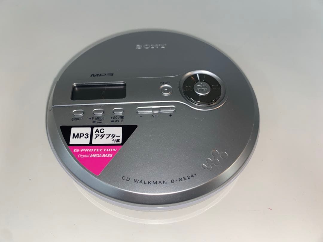 SONY CDウォークマン　D-NE241